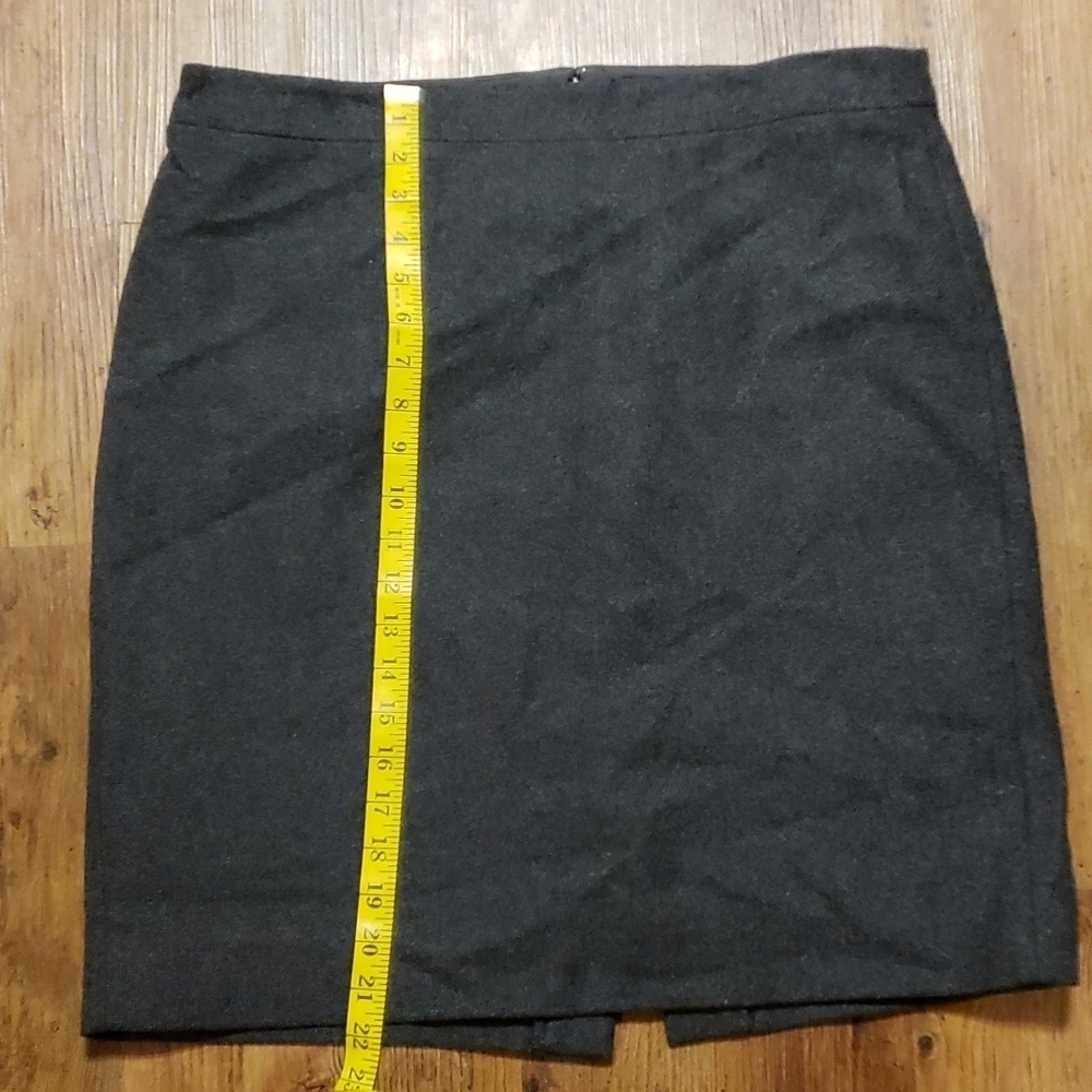 J crew factory black/dark Grey wool blend pencil skirt euc